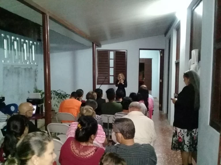 Velada cultural por el Dia Mundial de lucha contra el VIH 2 convert.io