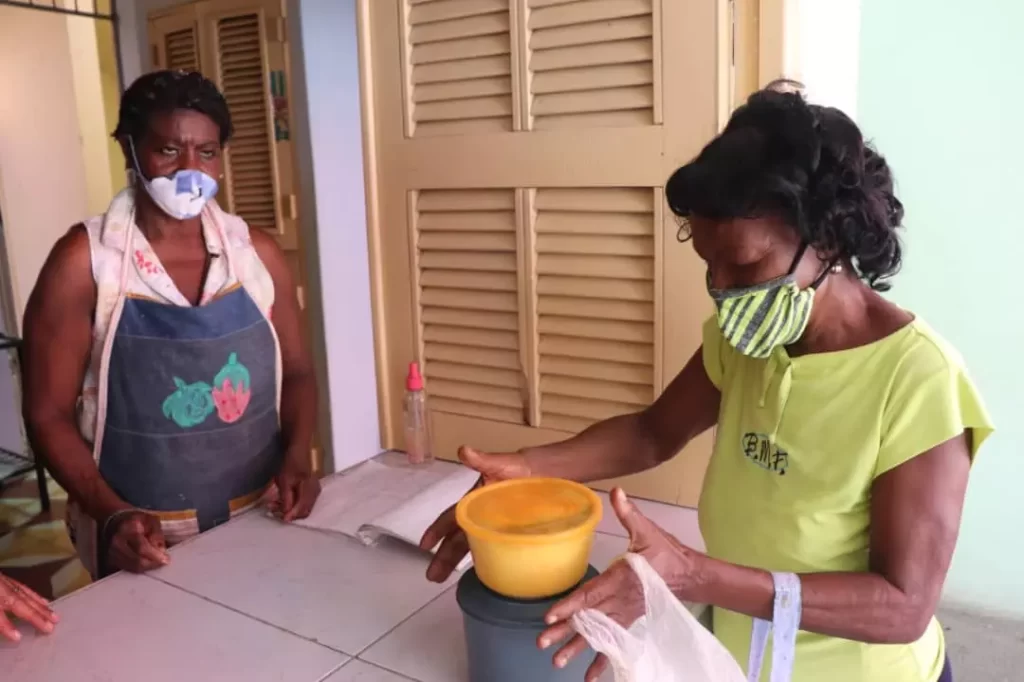 00b0fd44 9ea7 4787 afed 8f9370925d3a