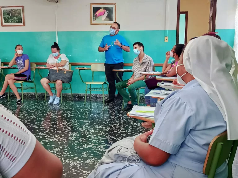 Guarderías de Cáritas Habana recibieron formación con método Montessori 6 266338526 5035174169829096 3178359549753104079 n