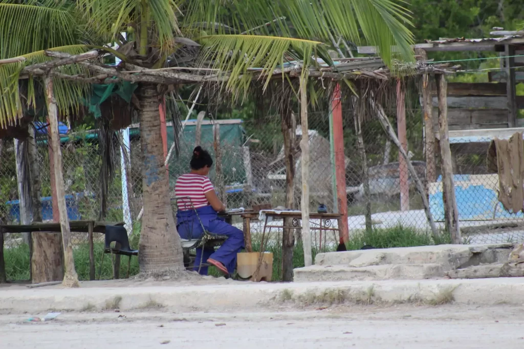 Acompañamiento de Cáritas Habana a la comunidad de El Cajío, en Güira de Melena 6 316412666 6103005273045975 201261707949109007 n