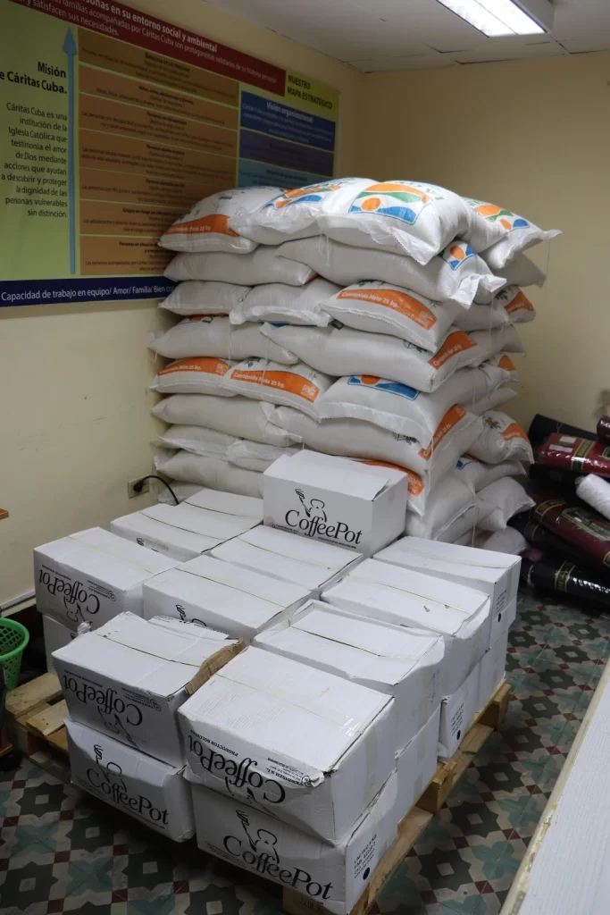 Cinco diócesis de Cuba reciben refuerzo alimentario para personas mayores 2 4.envio alimentos caritas cuba comedores personas mayores emergencia septiembre 2021