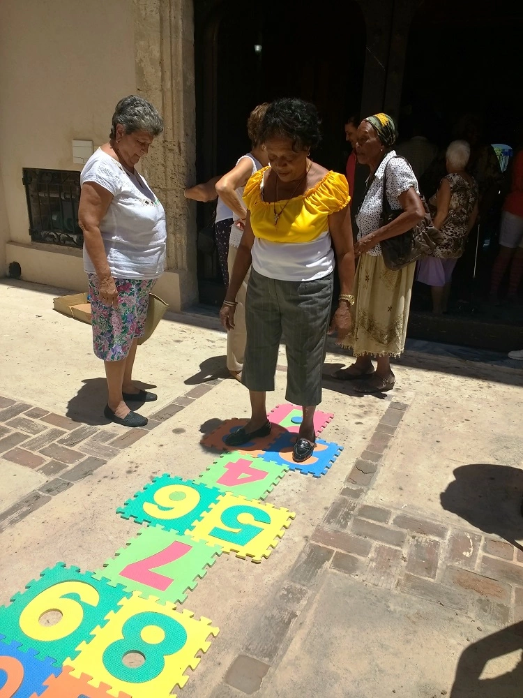¡Bien, gracias a Dios!, respuesta de las personas mayores 2 8 convert.io 2