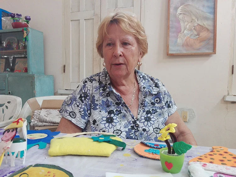 caritas cuba cienfuegos aprendiendo a crecer discapacidad taller cruces voluntaria maria elena