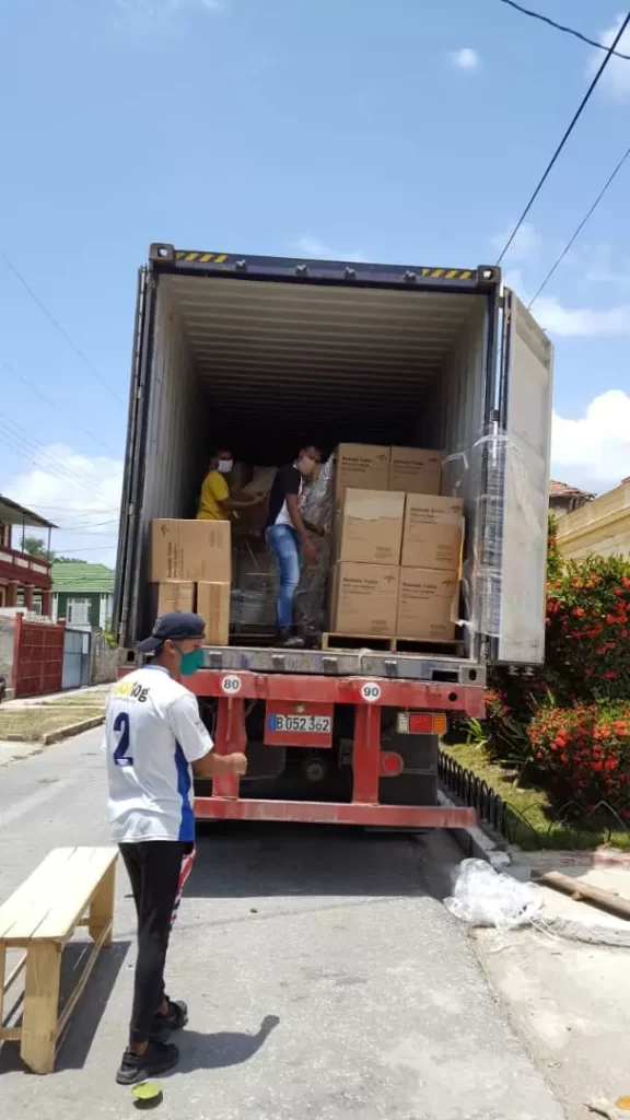 Sillas sanitarias, andadores y mantas; una buena noticia en medio de la cuarentena 5 donacion santiago cuba caritas sillas sanitarias andadores