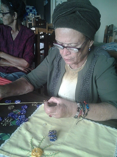 Ve y haz tú lo mismo 1 taller costura bayamo caritas cuba ppm voluntaria conchita batista