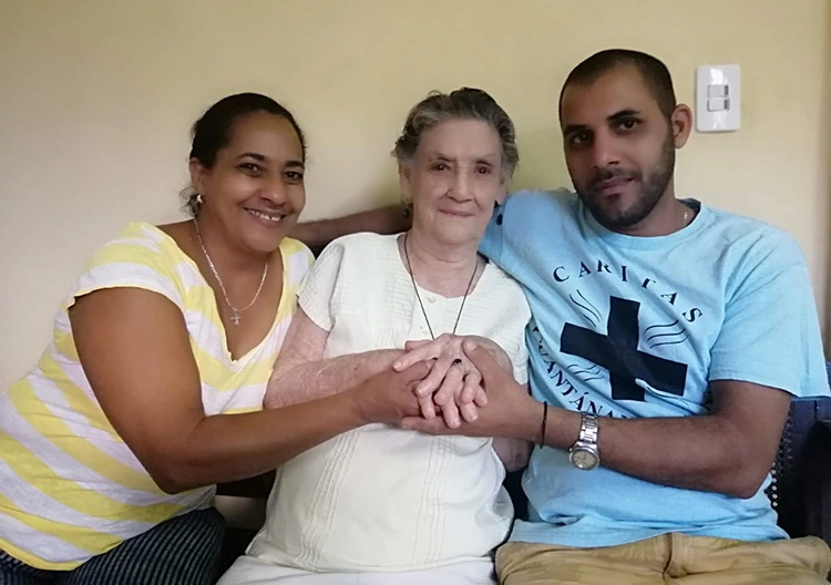testimonio abuela nieto herencia formacion religiosa caridad Caritas Cuba Guantanamo Maikol