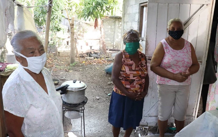 voluntarias manuel tames guantanamo ppm personas mayores caritas cuba