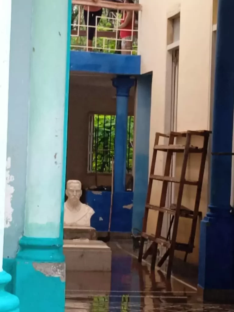 AnyConv.com Historias desde whatsapp 8