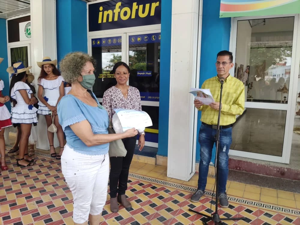 Creatividad e inclusión a través del proyecto Muñecas Kenis, de Cáritas en las Tunas 5 WhatsApp Image 2024 10 25 at 8.37.42 PM1