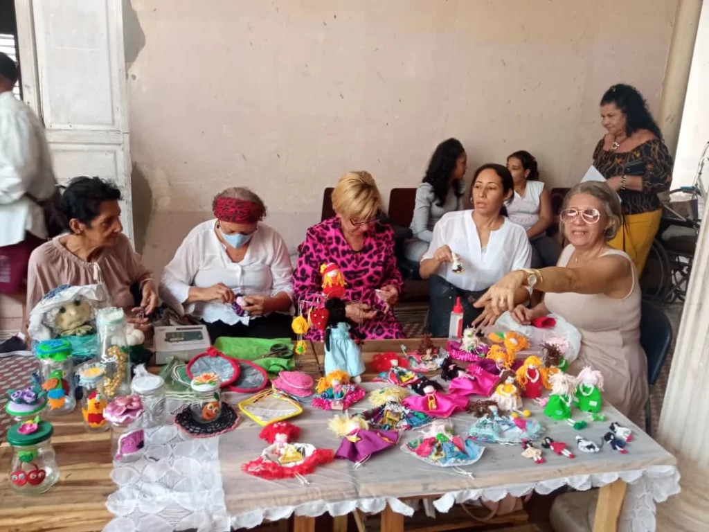 Creatividad e inclusión a través del proyecto Muñecas Kenis, de Cáritas en las Tunas 6 WhatsApp Image 2024 10 25 at 8.37.55 PM1