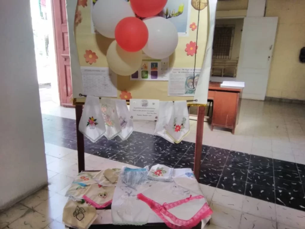 Celebrando la Alegría: Festival de Fin de Año en Holguín Promueve la Creatividad y la Solidaridad 12 IMG 20241209 WA0018