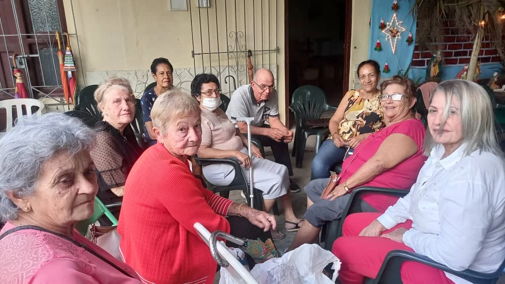 CELEBRAN EN LAS TUNAS ENCUENTRO FESTIVO PARA PERSONAS MAYORES A LAS PUERTAS DE LA NAVIDAD 30 IMG 20241220 WA0029