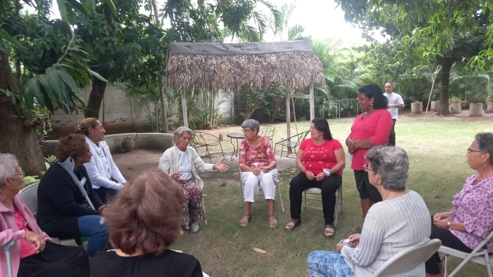 CELEBRAN EN LAS TUNAS ENCUENTRO FESTIVO PARA PERSONAS MAYORES A LAS PUERTAS DE LA NAVIDAD 13 IMG 20241220 WA0033
