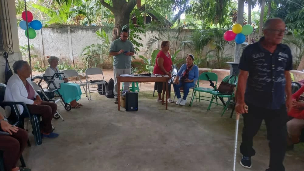 CELEBRAN EN LAS TUNAS ENCUENTRO FESTIVO PARA PERSONAS MAYORES A LAS PUERTAS DE LA NAVIDAD 23 IMG 20241220 WA0045