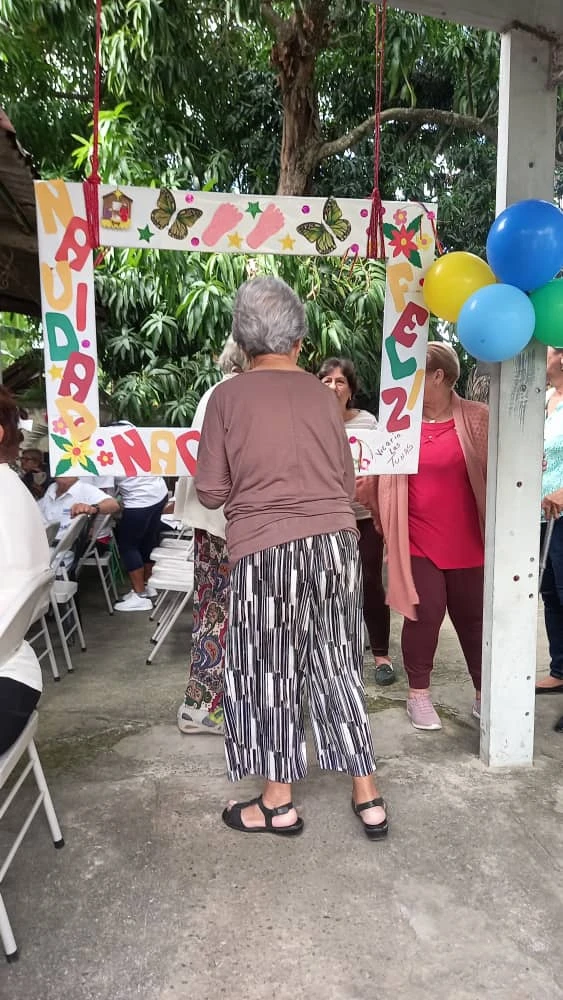 CELEBRAN EN LAS TUNAS ENCUENTRO FESTIVO PARA PERSONAS MAYORES A LAS PUERTAS DE LA NAVIDAD 14 IMG 20241220 WA0053