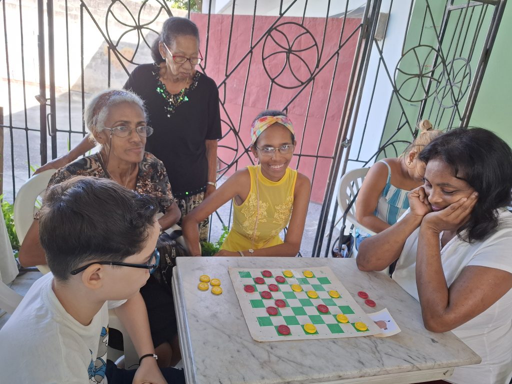 Torneo de juegos intergeneracional 10