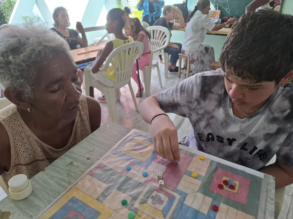 Torneo de juegos intergeneracional 5 1