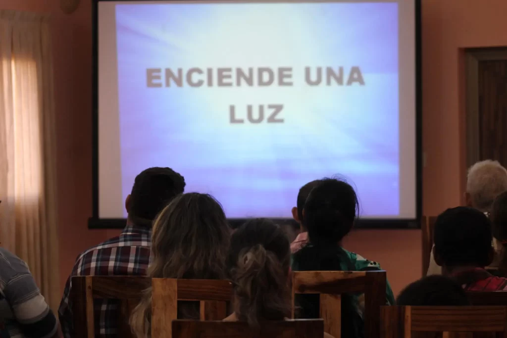 Colaboración, un paso vital ante las emergencias 8 COLABORACION UN PASO VITAL ANTE LAS EMERGENCIAS 2