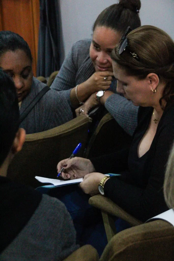 Encuentro de Formación e Intercambio del Programa Aprendiendo a crecer 5 Encuentro de formacion e intercambio del programa Aprendiendo a crecer2