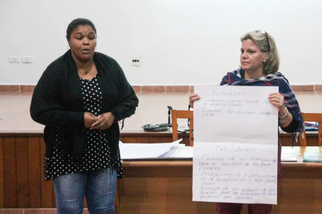 Encuentro de Formación e Intercambio del Programa Aprendiendo a crecer 8 Encuentro de formacion e intercambio del programa Aprendiendo a crecer9