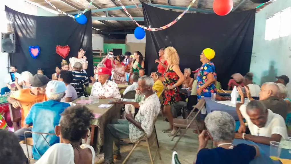 Un gesto de amor para las personas mayores 7 3 PPM febrero 2025