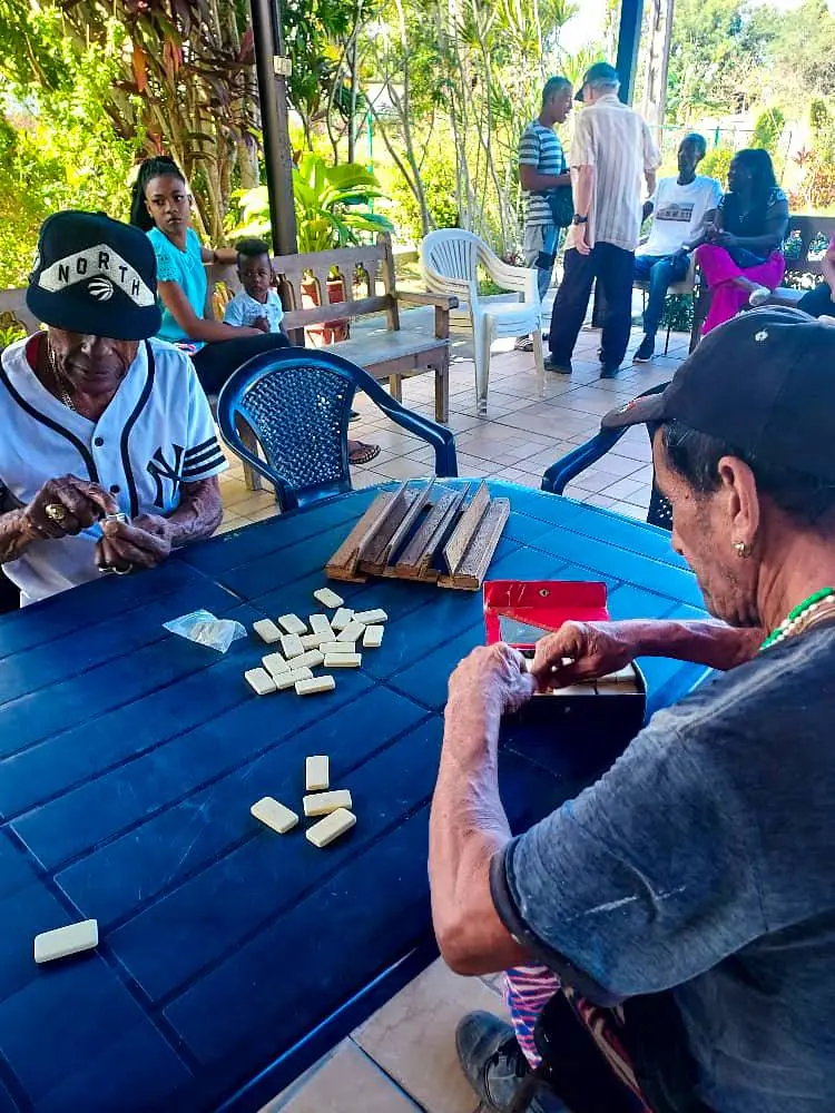 Un gesto de amor para las personas mayores 3 8 PPM febrero 2025