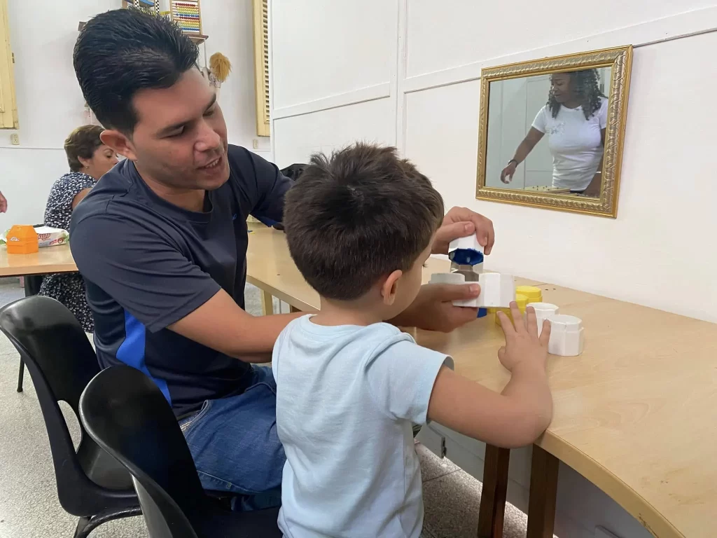 Amigos de los niños con TEA 1 Amigos de los ninos con TEA 4