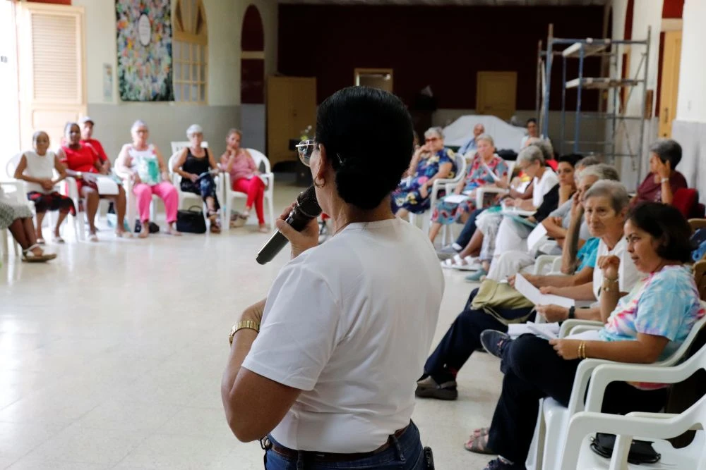 Sueños en el panal de Aprendiendo a crecer en Cienfuegos 3 Suenos en el 3