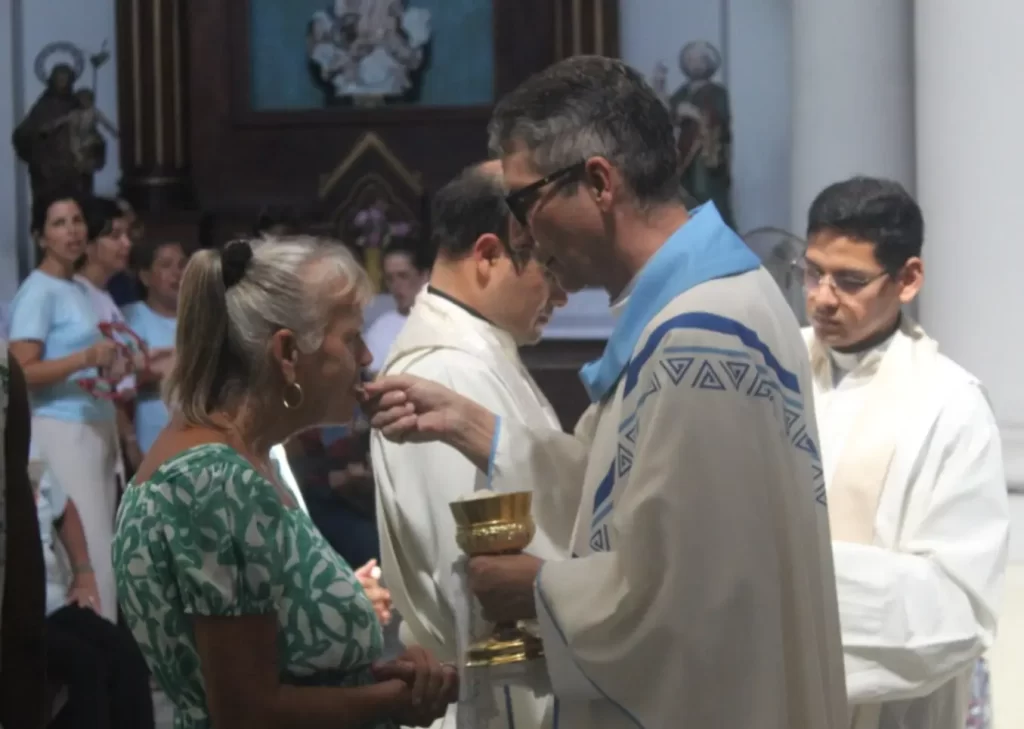 Caritas rostro de misericordia 24
