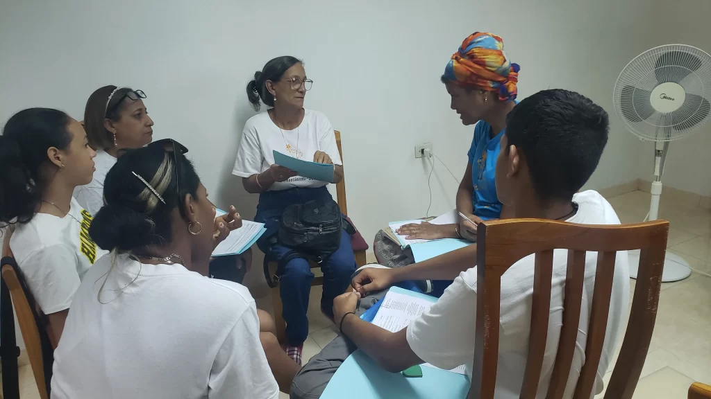 Formación de Aprendiendo a crecer: espiritualidad, metodología y servicio 6 Formacion de Aprendiendo a crecer 5