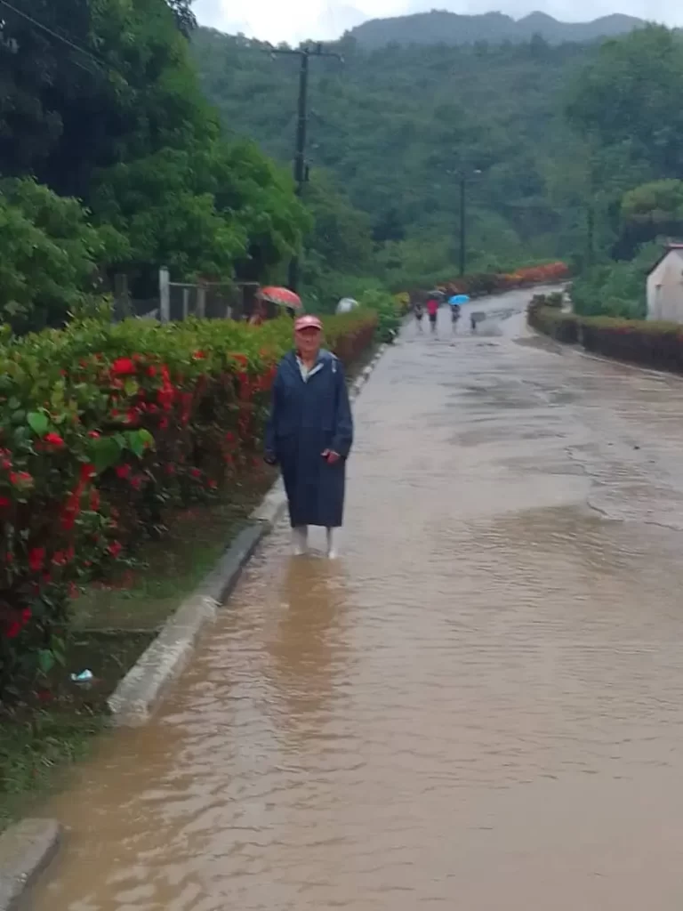 Region Oriental de Cuba sufre afectaciones por lluvias asociadas a tormenta tropical Imelda 3