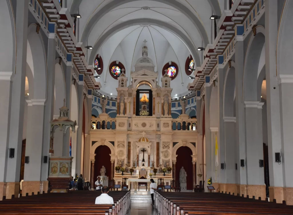 Con María de la Caridad, rezamos por Cuba 6 Santuario El Cobre 11zon 1