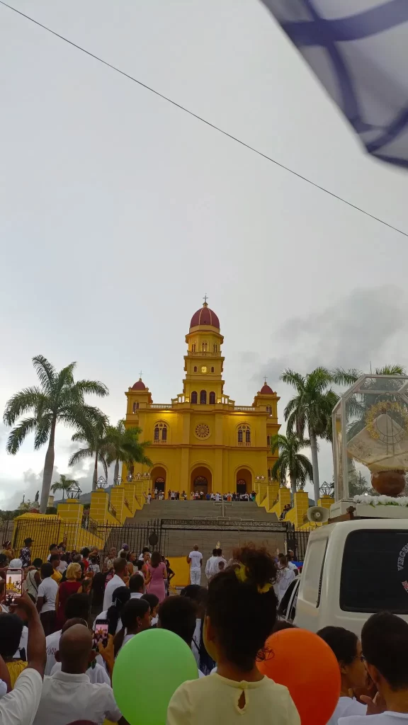 Santuario procesion