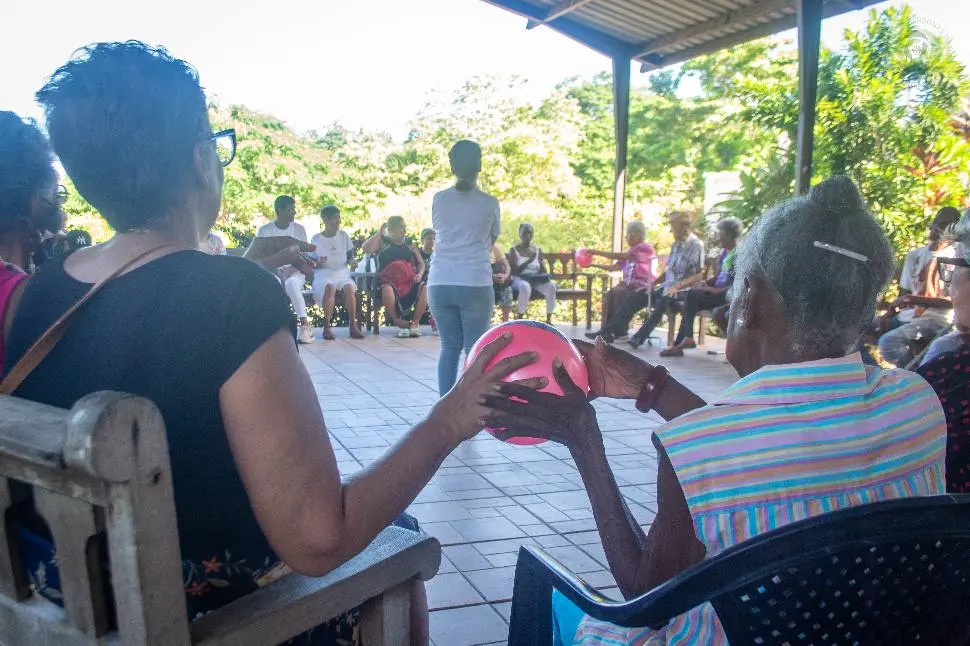 Tejiendo lazos de esperanza por el Día Mundial de las Personas Mayores 1 Dia Mundial de las Personas Mayores Habana 1