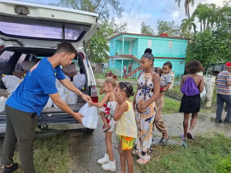 ¿Cómo ayudar a las diócesis de Cuba afectadas por huracán Melissa? 3 ¿Cómo ayudar a diócesis afectadas de Cuba por el huracán Melissa? En esta información ofrecemos vías para hacerlo.