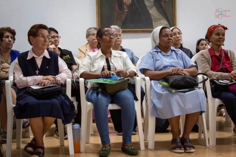 Formación en valores y esperanza: voluntarios de «Grupo de Desarrollo Humano» profundizan en el Marco de Referencia Institucional