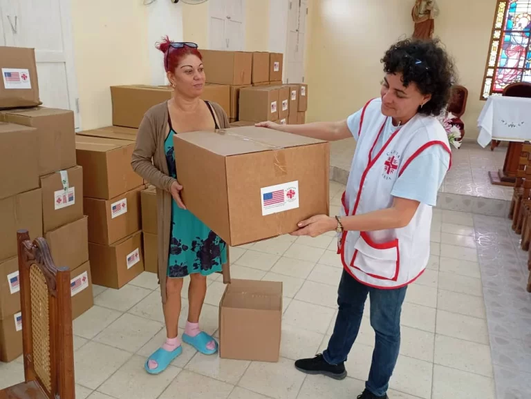 Diócesis de Holguín inicia entrega de módulos a damnificados por Melissa en Cacocum