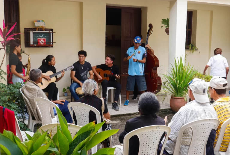 Programa Aprendiendo a crecer en Cáritas Camagüey
