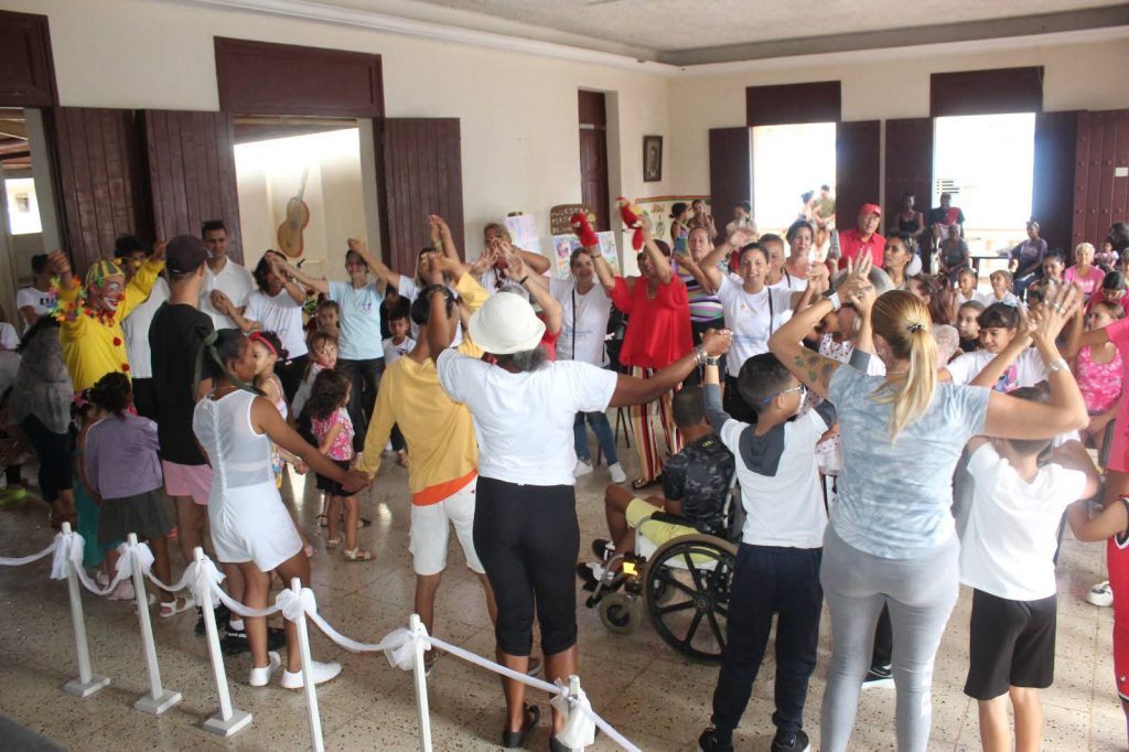 Aprendiendo a crecer en Limonar: un año de Amor y Esperanza 9 FB IMG 1773677167010