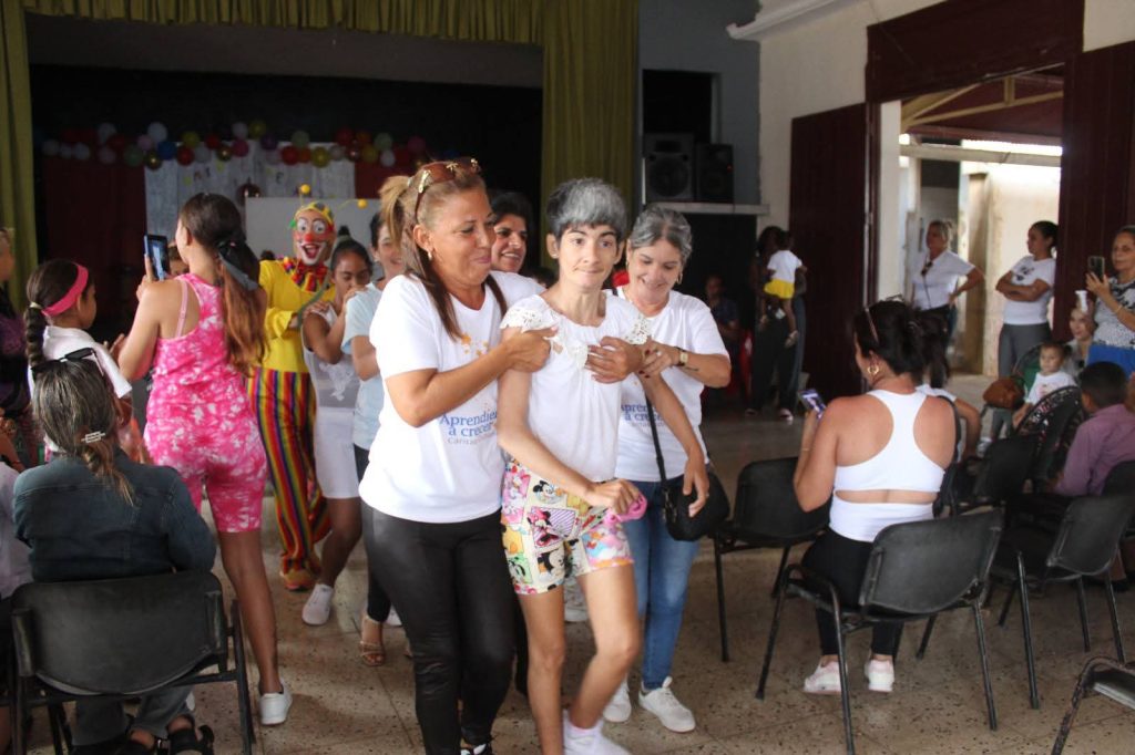 Aprendiendo a crecer en Limonar: un año de Amor y Esperanza 15 FB IMG 1773677175675