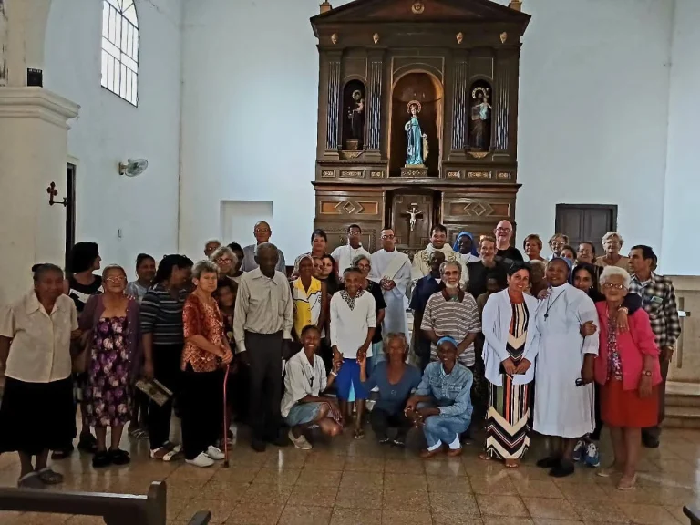 Fe y caridad unidas: comedor parroquial y donantes