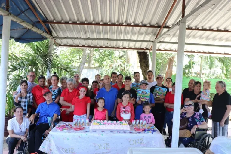 El taller Rayito de luz festejó por todo lo alto la Jornada Down-Autismo.