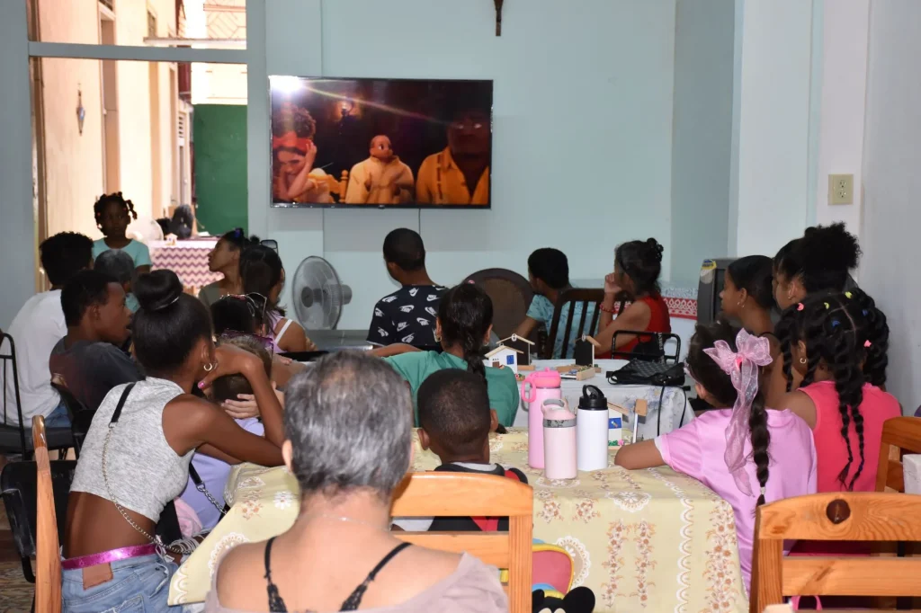 Casa Taller y GDH cine 11zon