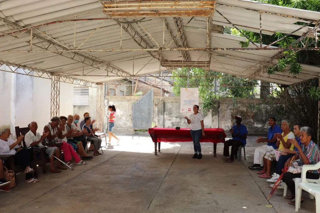 Misa y musica unen a los programas de Caritas en Abreus 6