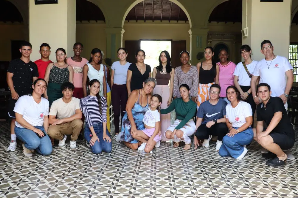 Jóvenes beneficiarios de Cáritas Cienfuegos dialogan sobre sus proyectos de vida 1 Jovenes 1.JPG