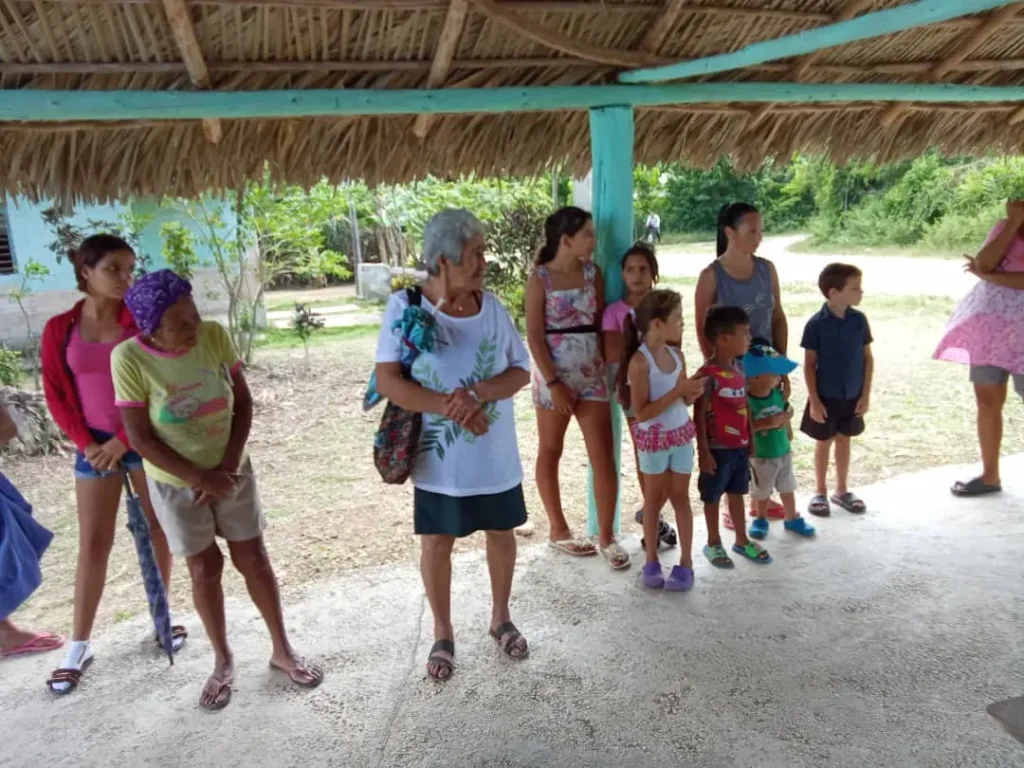 Continúa en Holguín asistencia a familias damnificadas por huracán Melissa 6 Mayari 6