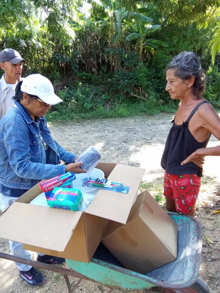 Continúa en Holguín asistencia a familias damnificadas por huracán Melissa 9 Mayari 9