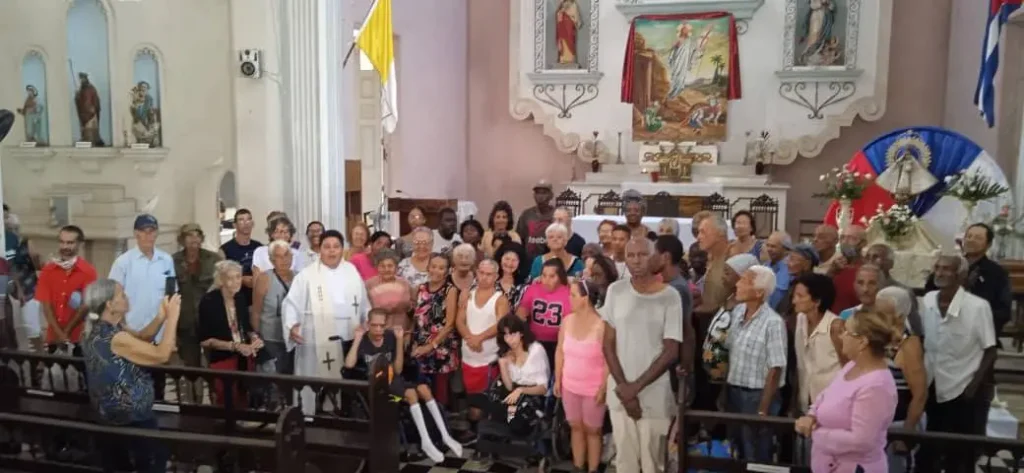 Nancy Patricia: “Reflejemos el amor de Dios a través del servicio a nuestros mayores” 2 Nancy Patricia 4