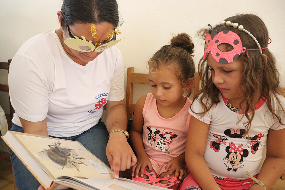 Páginas que andan caminos: la «Biblioteca Viajera» de Cienfuegos