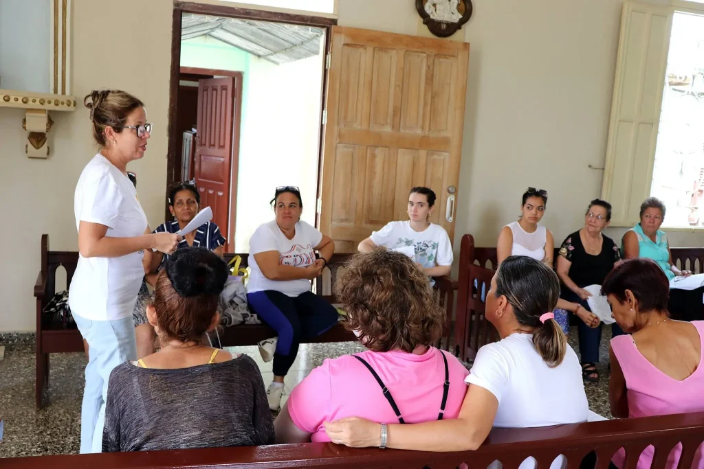 Voluntarios de Caritas 2